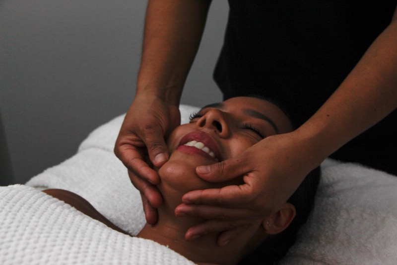 Masaje facial en Corporea
